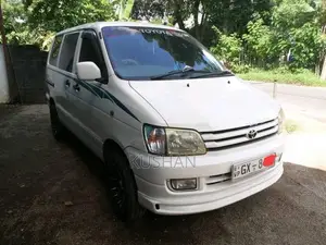 Toyota NOAH CR41 1998 Van (Used)