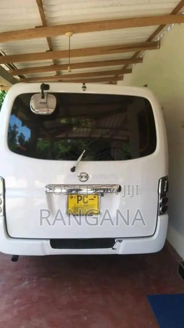 Nissan E25 2007 Van (Used)