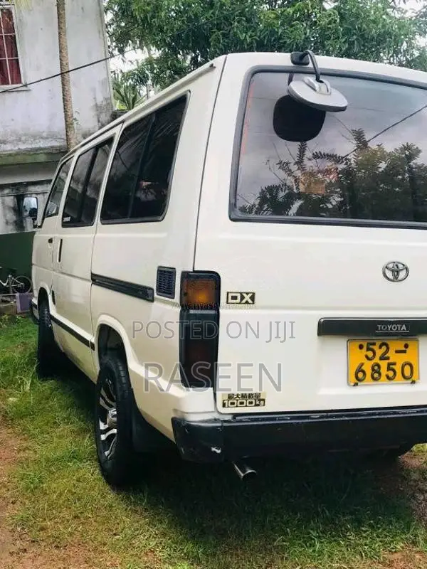 Toyota Shell 1987 Van (Used)