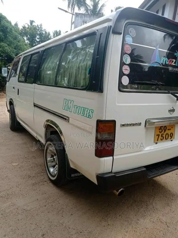 Nissan Caravan 1993 Van (Used)