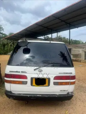 Toyota TownAce Lotto 1992 Van (Used)
