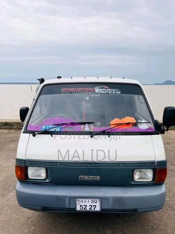 Mazda Bongo 1996 Van (Used)