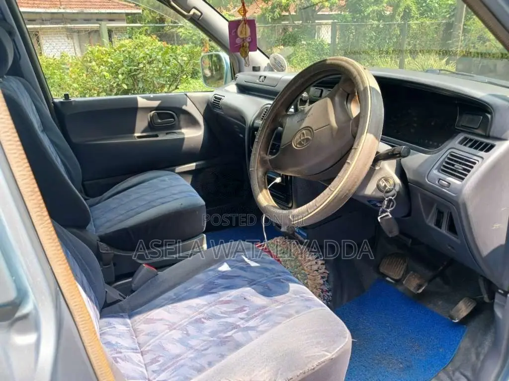 Toyota TownAce Noah 1998 Van (Used)