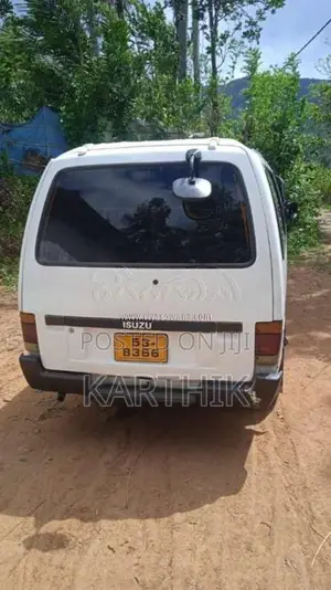 Isuzu Fargo 1989 Van (Used)