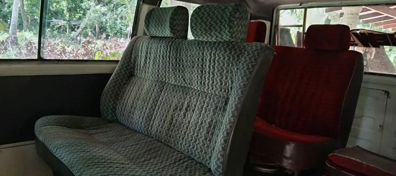 Mitsubishi Delica L300 1980 Van (Used)