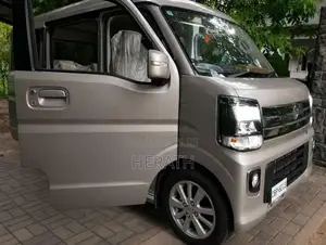 Suzuki Every Wagon Pz 2025 Van (Used)