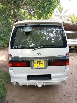 Toyota Hiace 2002 Van (Used)