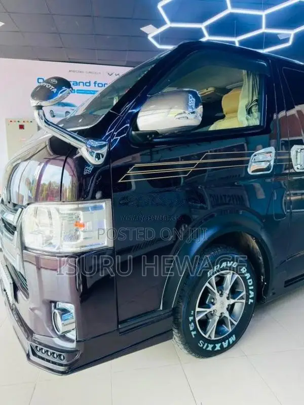 Toyota KDH DARK PRiME 2016 Van (Used)