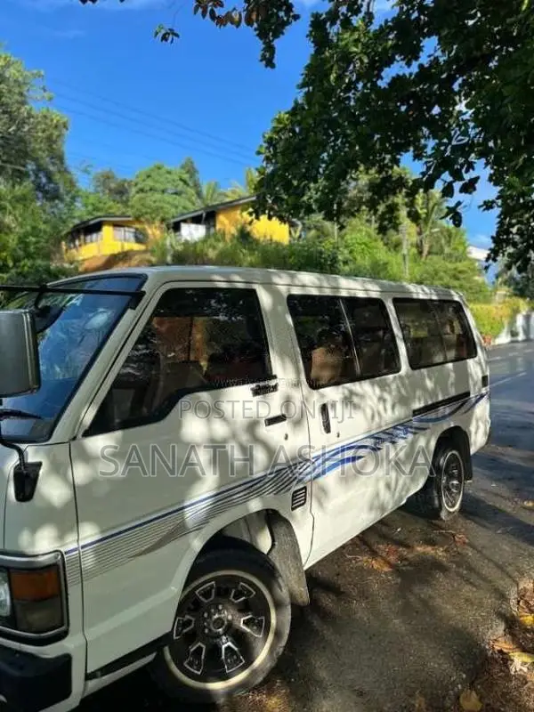 Toyota HIACE 1988 Van (Used)