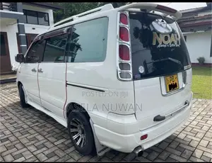 Toyota Noah KR42 2003 Van (Used)