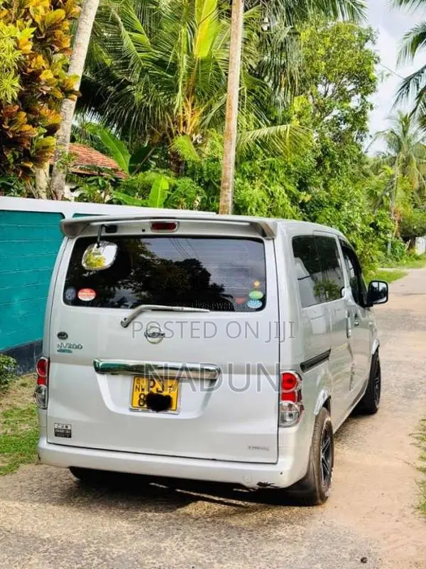 Nissan NV200 2016 Van (Used)