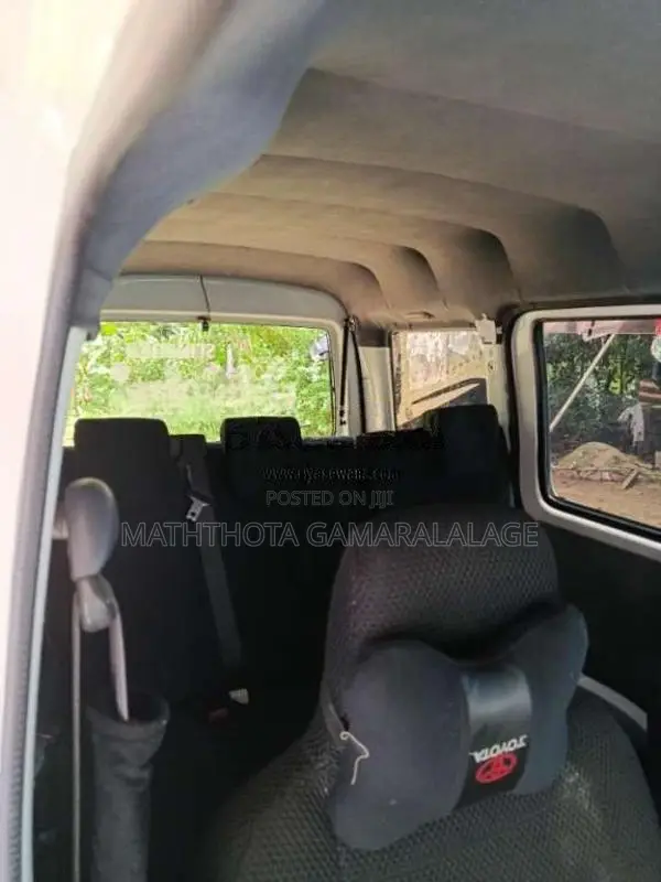 Daihatsu Hijet 2011 Van (Used)
