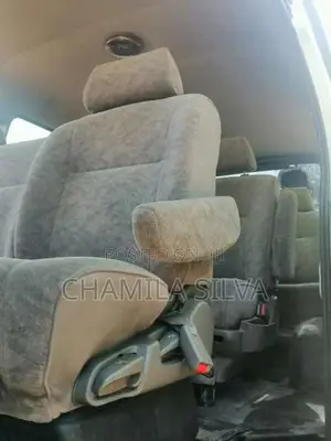 Toyota Dolphin 1995 Van (Used)