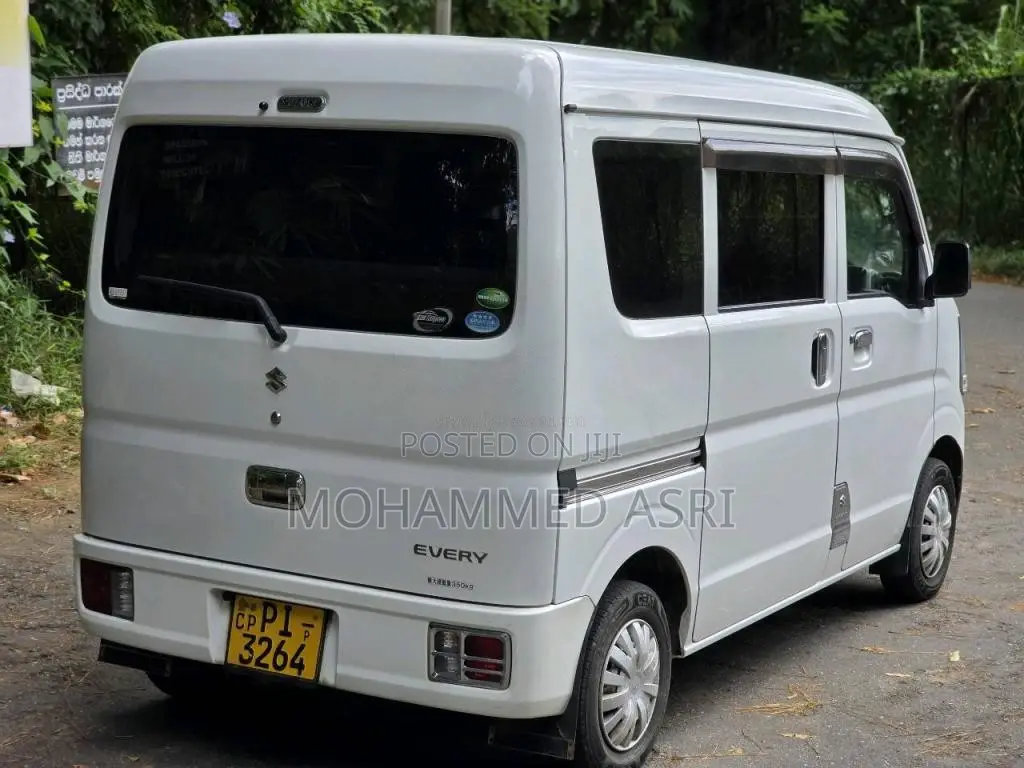 Suzuki Every 2015 Van (Used)