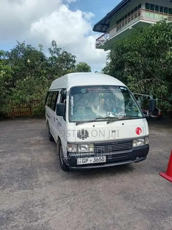 Nissan Caravan 1997 Van (Used)