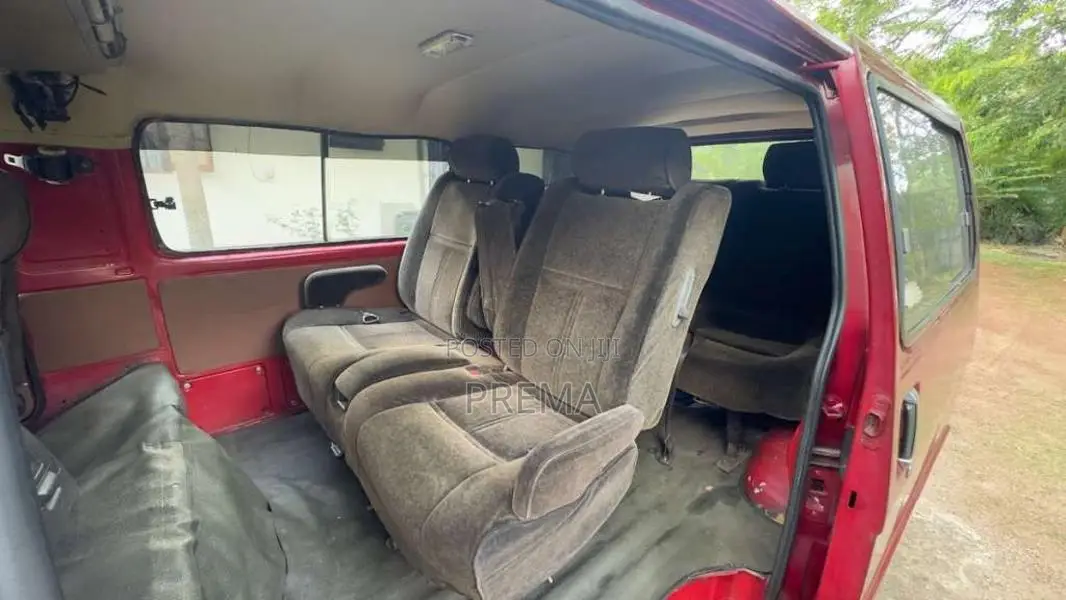 Mitsubishi Delica 1983 Van (Used)