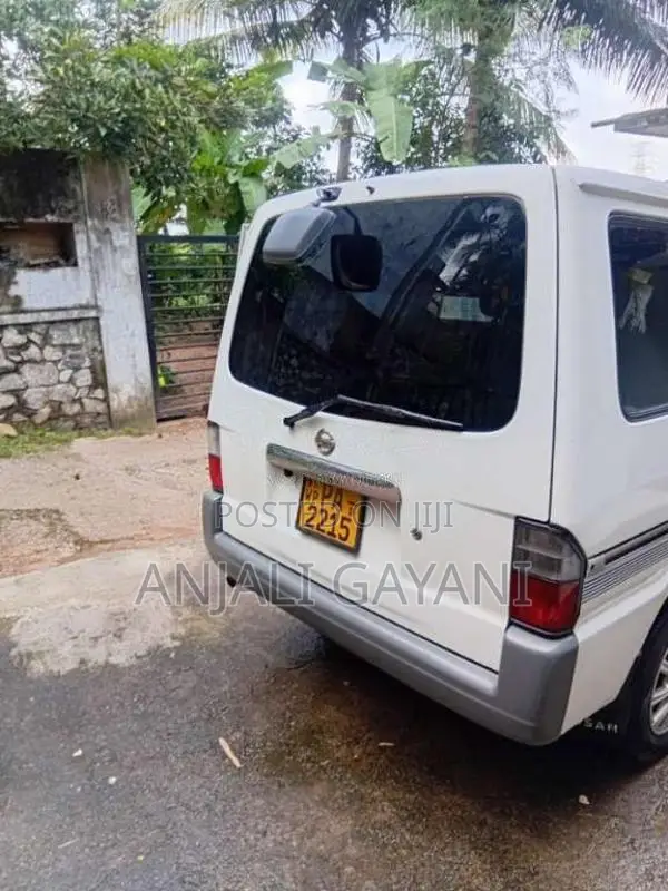 Nissan Vanette 2005 Van (Used)