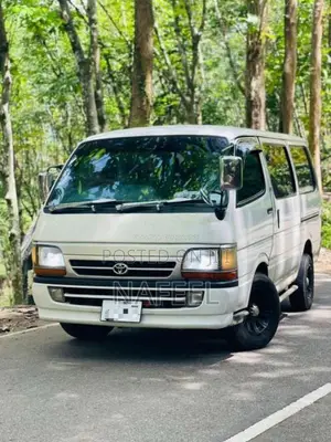 Toyota Dolphin 1994 Van (Used)