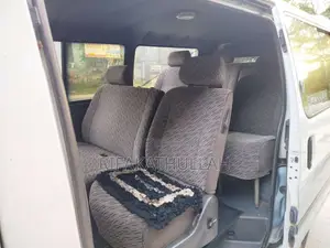 Toyota Dolphin 1990 Van (Used)
