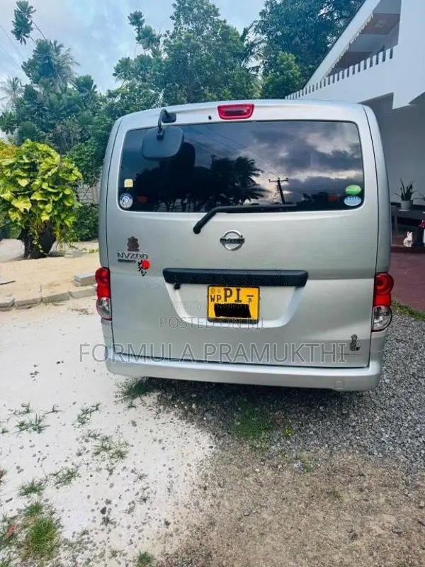 Nissan NV200 2015 Van (Used)