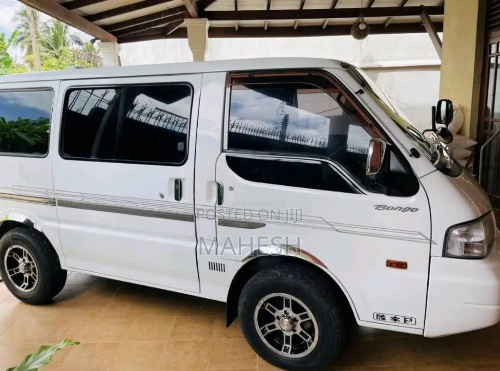 Mazda Bongo 2015 Van (Used)