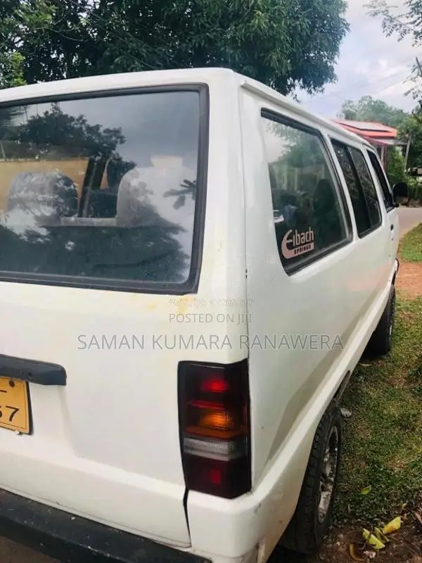 Toyota CR27 1988 Van (Used)