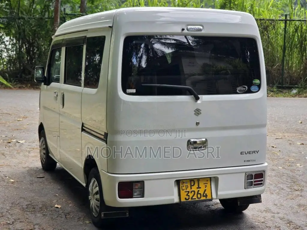 Suzuki Every 2015 Van (Used)