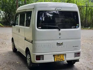 Suzuki Every 2015 Van (Used)