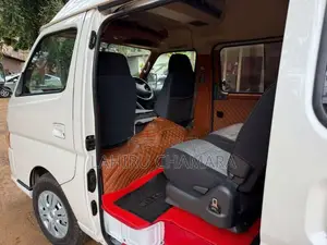 Nissan Caravan E25 2006 Van (Used)