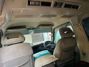 Nissan Caravan Long Model 1993 Van (Used)