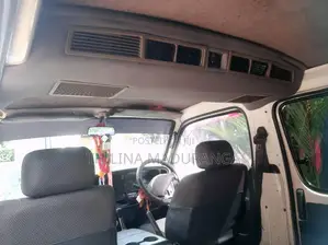 Toyota HIACE Dolphin 1991 Van (Used)