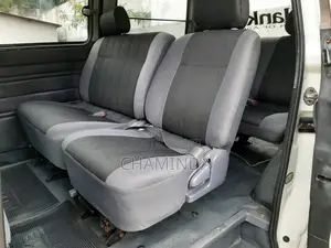 Toyota Townace Noah CR42 GL 2004 Van (Used)