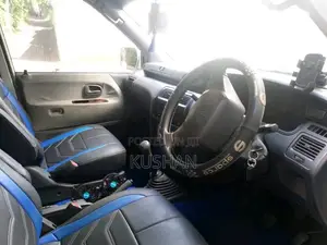 Toyota NOAH CR41 1998 Van (Used)