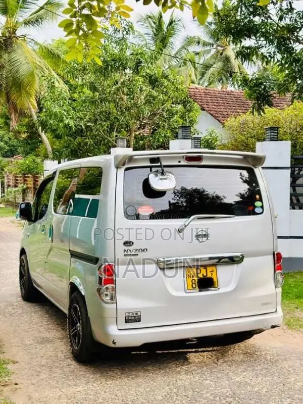 Nissan NV200 2016 Van (Used)