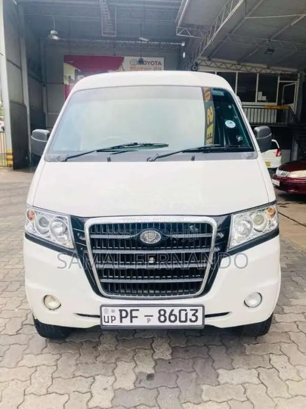 Micro Mpv 2015 Van (Used)