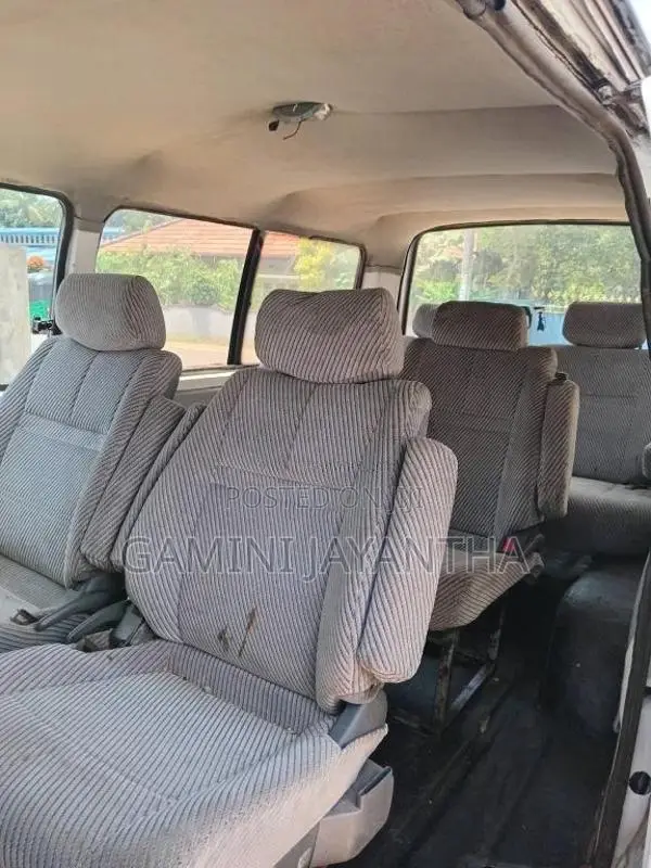 Toyota Hiace 1983 Van (Used)