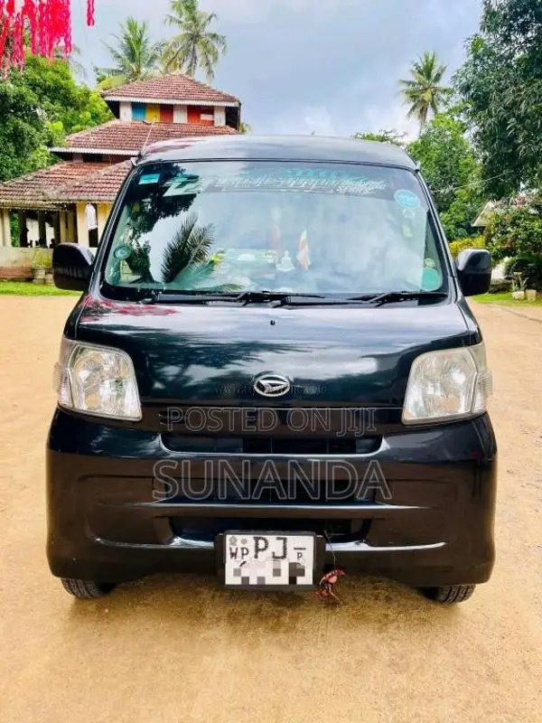 Daihatsu S321 2015 Van (Used)