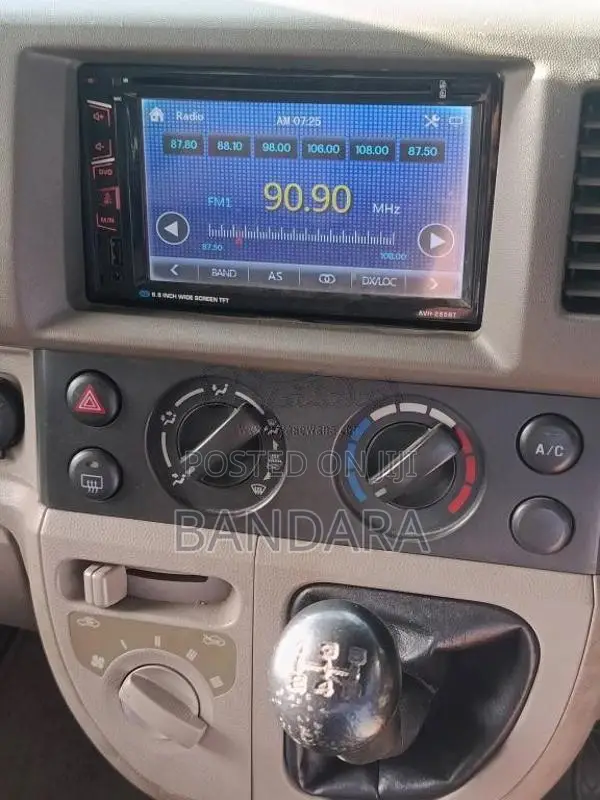 Suzuki DA64 2015 Van (Used)