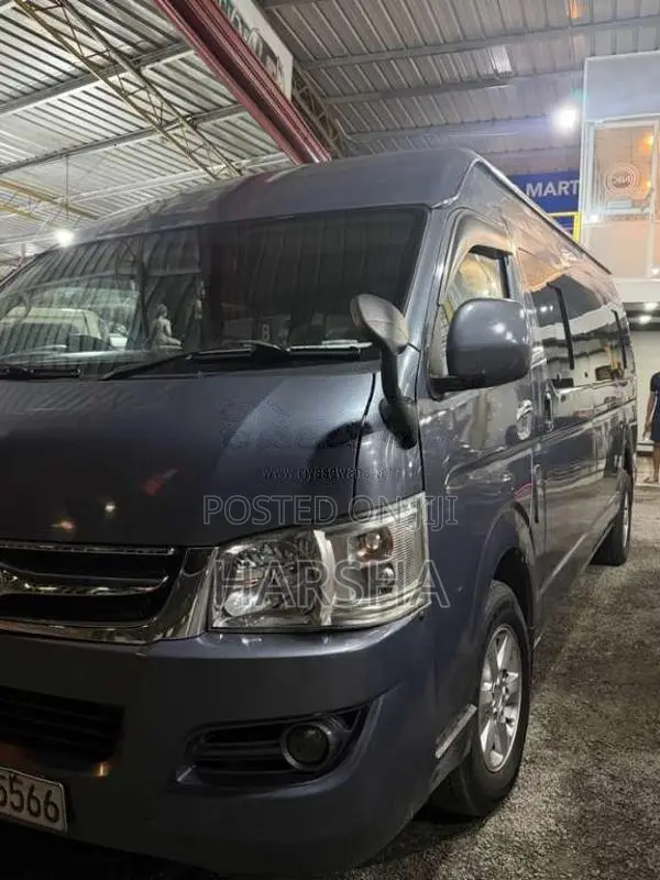 Micro Kdh 2012 Van (Used)