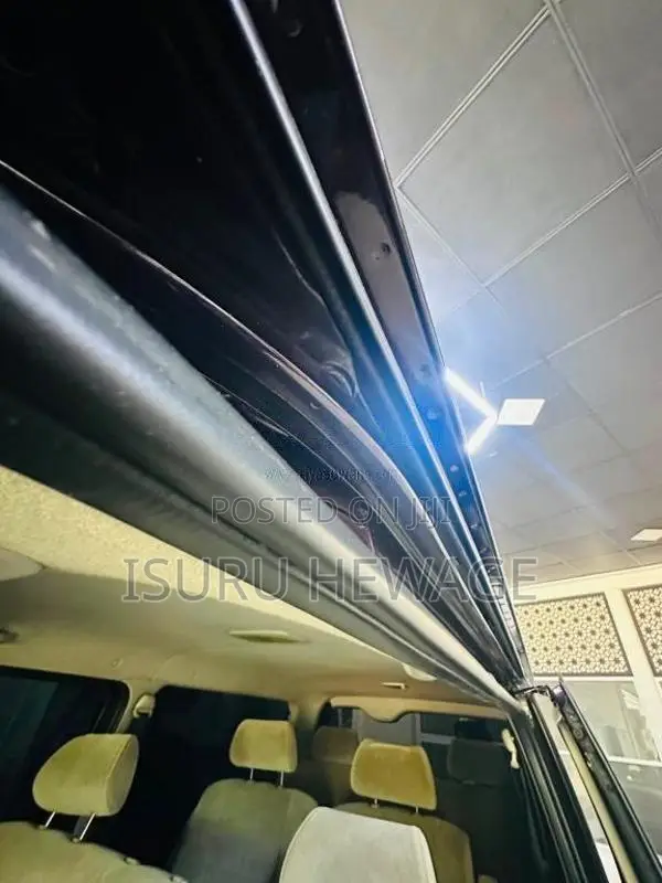 Toyota KDH DARK PRiME 2016 Van (Used)