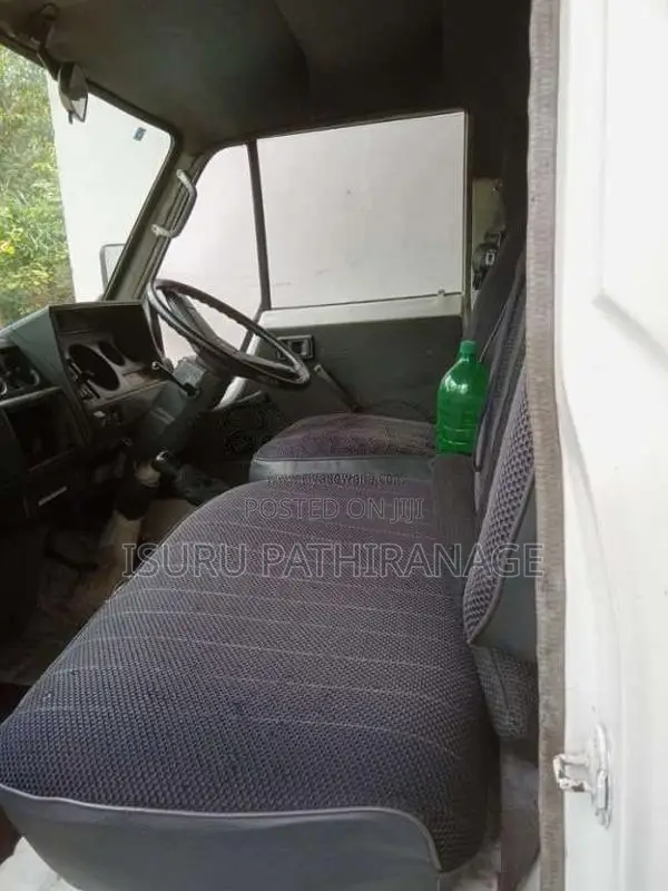 Toyota Dyna 1986 Van (Used)