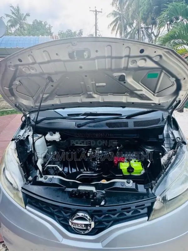 Nissan NV200 2015 Van (Used)