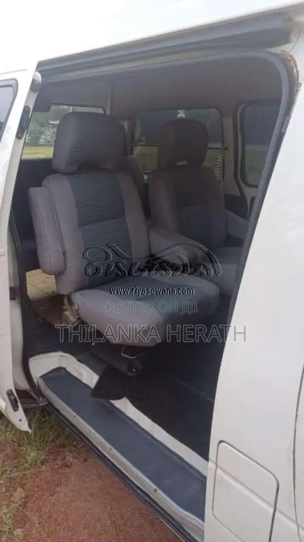Toyota Lotto 1995 Van (Used)