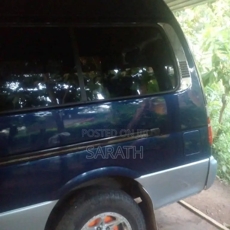 Toyota Dolphin High Roof 1998 Van (Used)