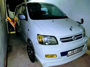 Toyota Townace Noah 2001 Van (Used)