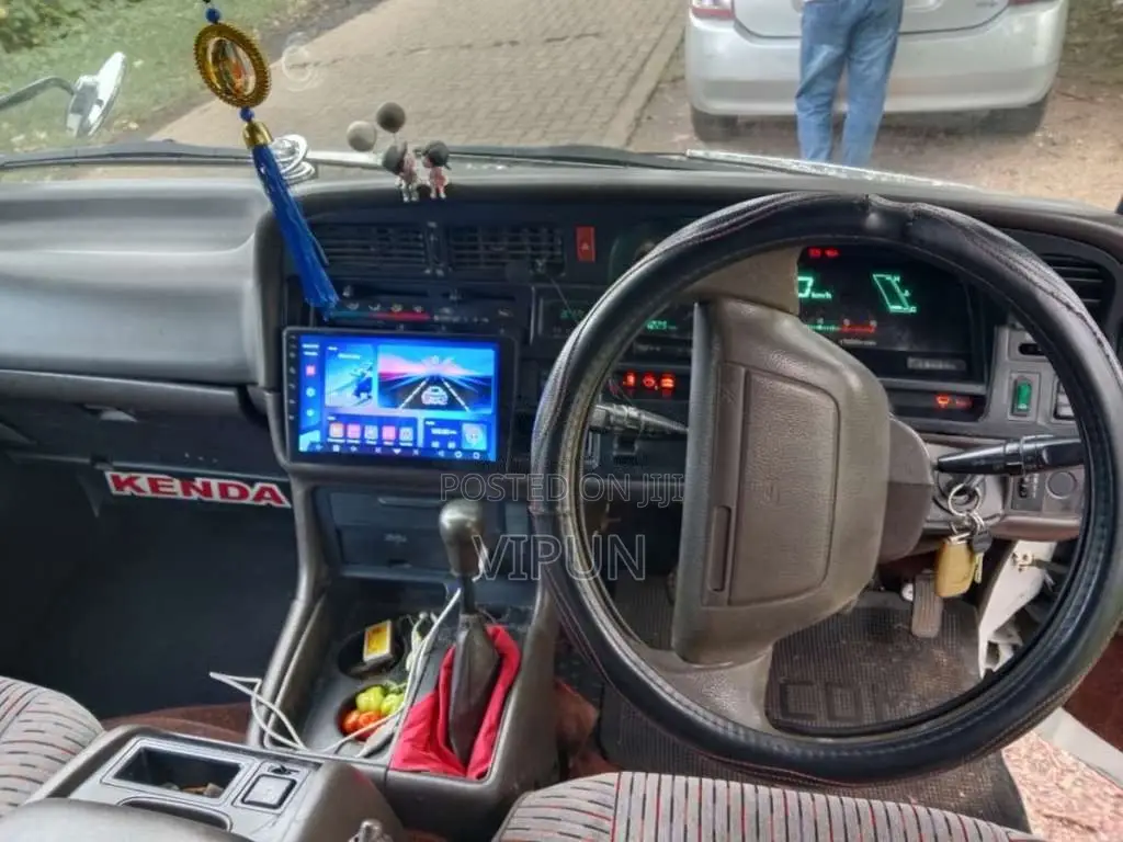 Toyota Dolphin 1991 Van (Used)