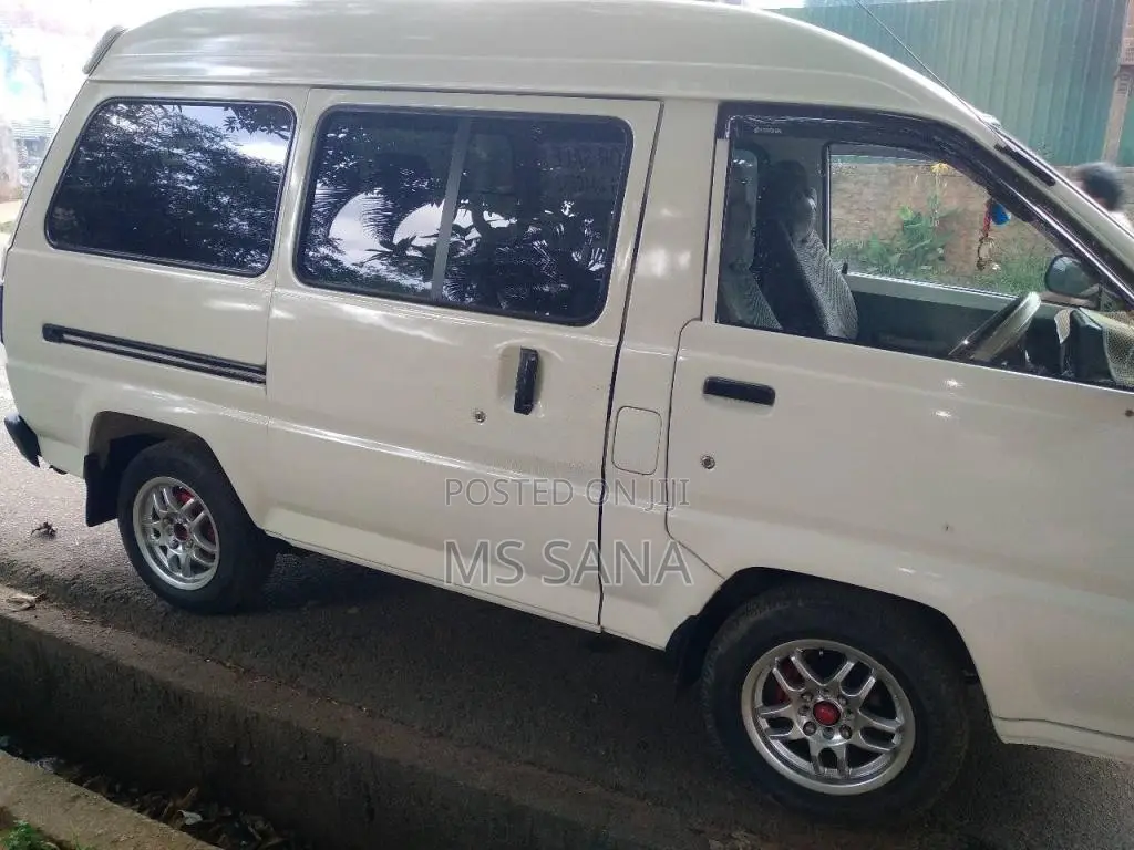 Toyota LiteAce 1996 Van (Used)