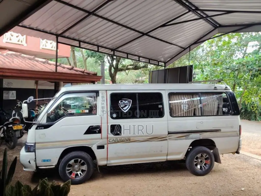 Nissan Caravan 1994 Van (Used)