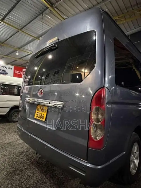 Micro Kdh 2012 Van (Used)