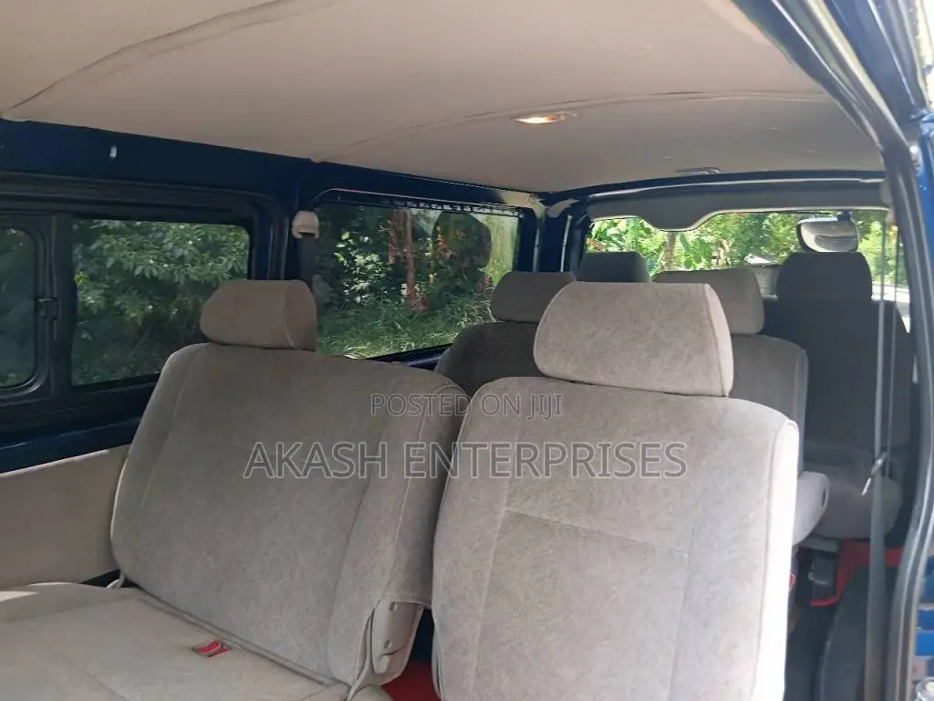 Toyota KDH 2015 Van (Used)